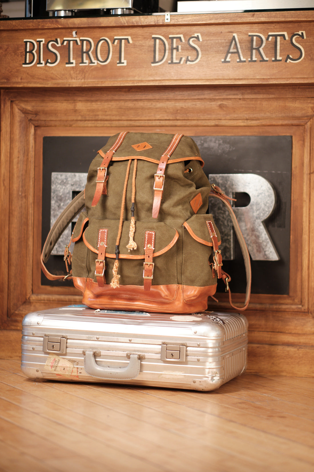 Heritage hiking backpack