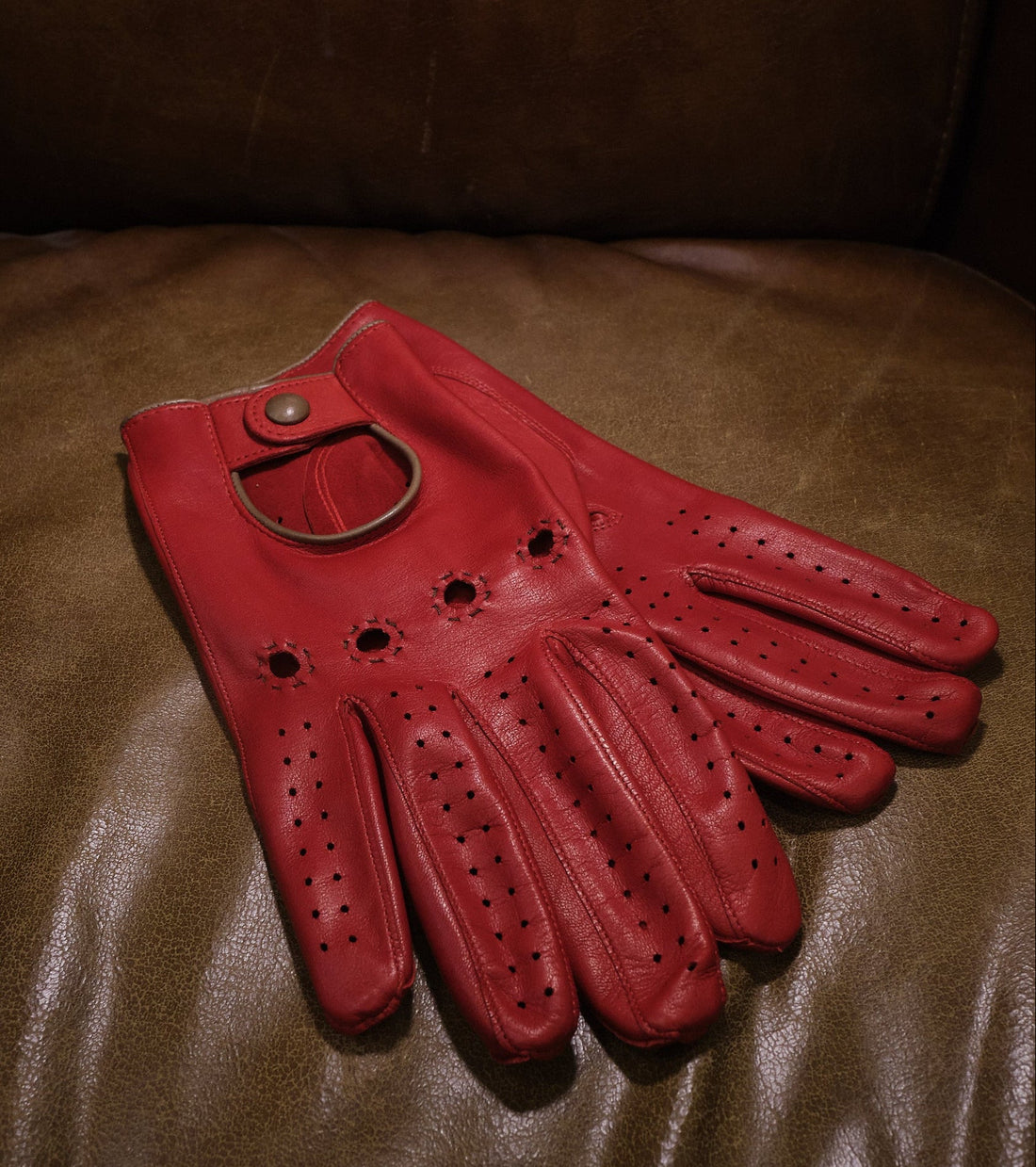 Handmade Gentleman Driver gloves - Racing Red