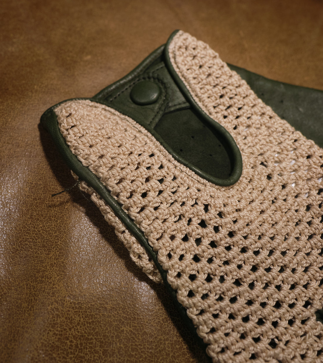 Handmade Gentleman Driver 1/2 gloves - Crochet Loden Green