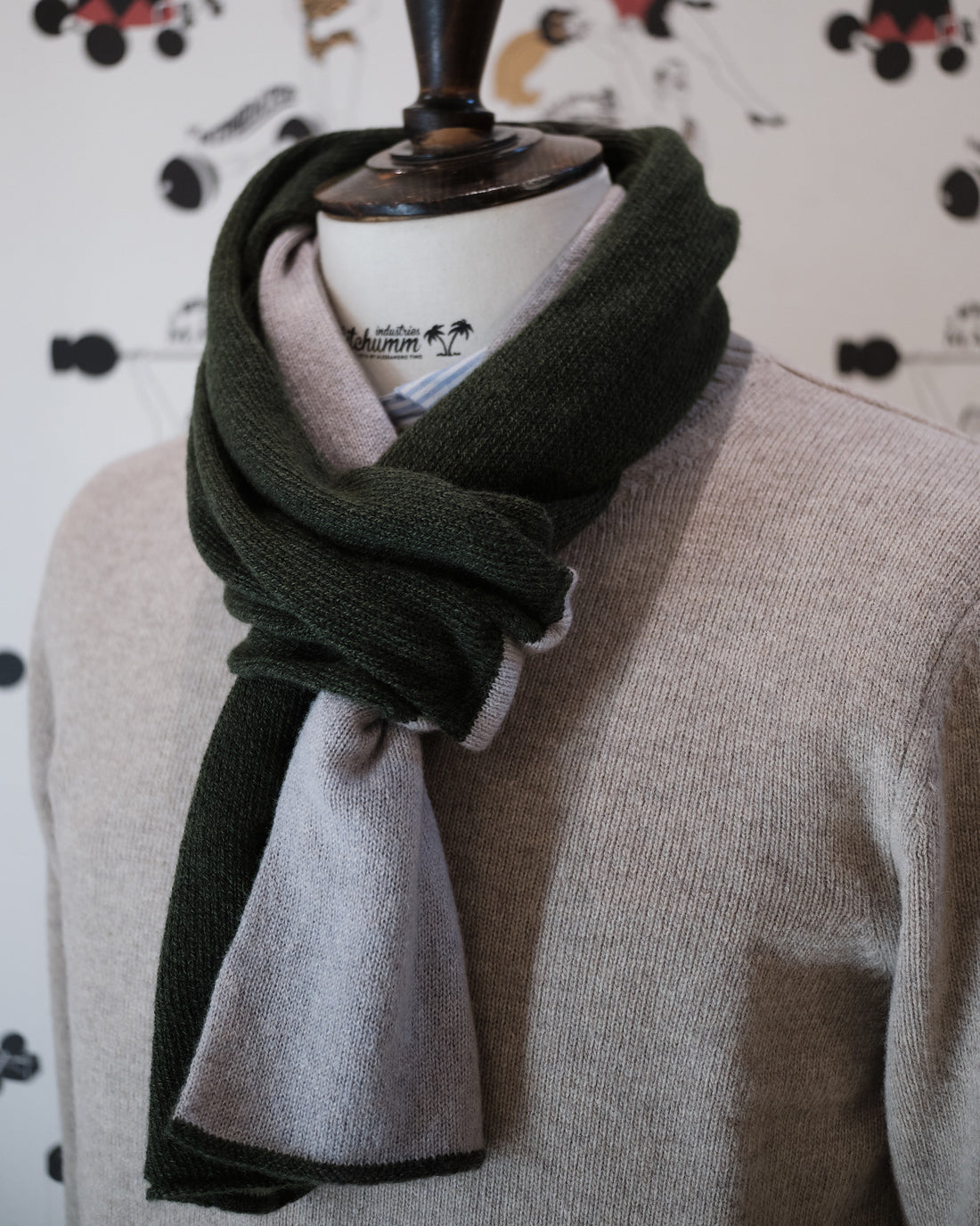 Reversible Cashmere neck warmer Military Green/Light grey