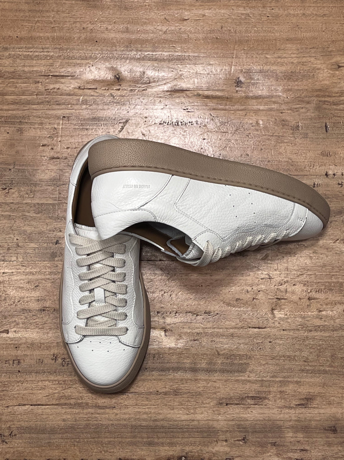 Low sneakers - White grained genuine leather