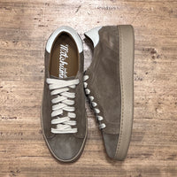 Low sneakers - light brown suede