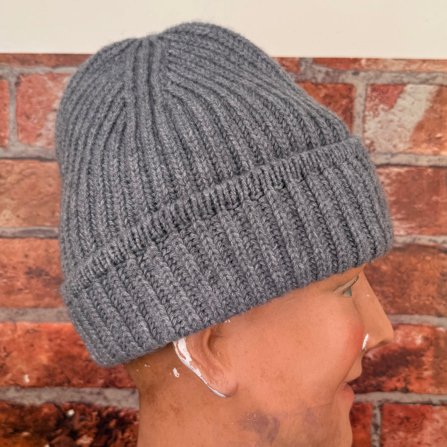 Grey cashmere beanie