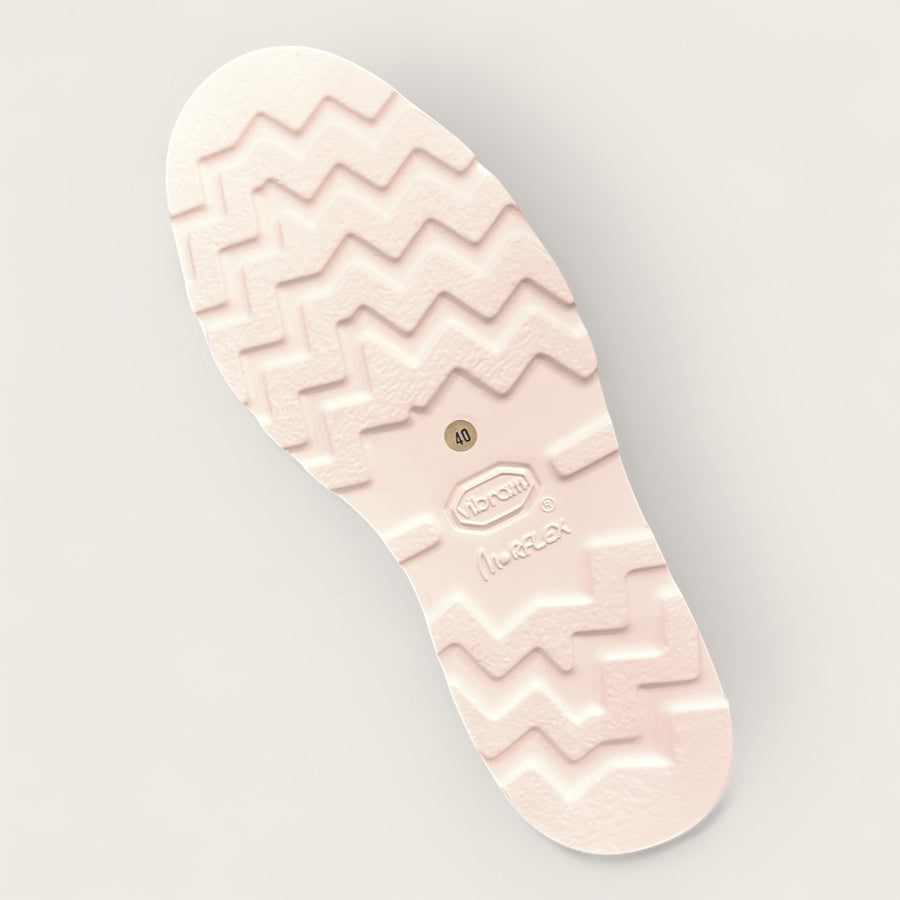 Honey leather boots with Vibram®️ sole