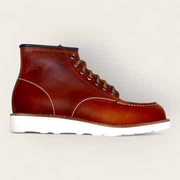 Burned leather boots with Vibram®️ sole