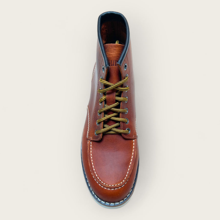 Burned leather boots with Vibram®️ sole